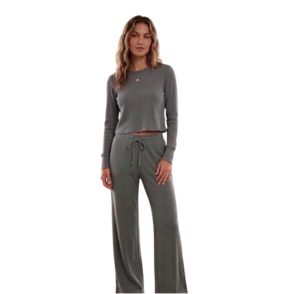 Nuuds 2 Pc Loungewear Set Cropped Top Long Sleeve Pant Green Gray Size Large